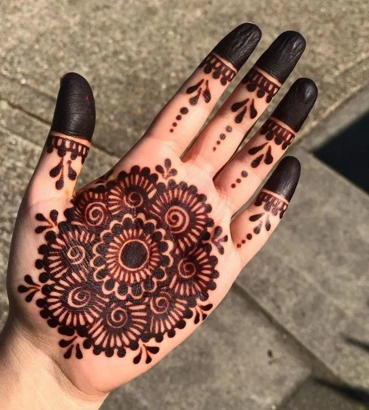 mehndi design simple