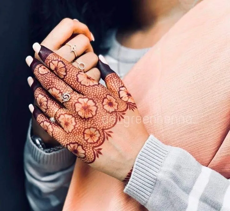 mehendi design back hand